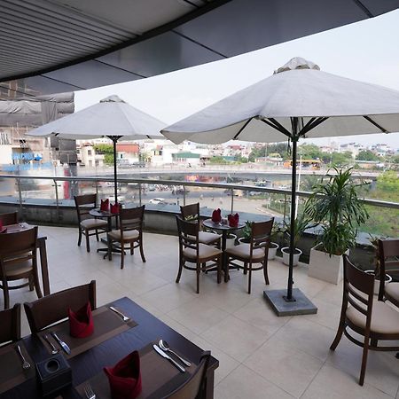Netland Westlake Legacy Suites Hanoi Exterior photo