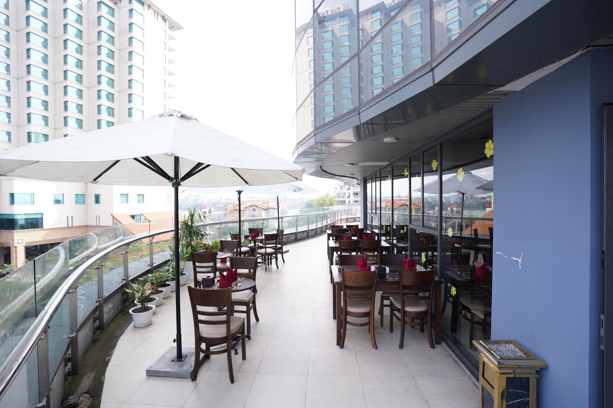 Netland Westlake Legacy Suites Hanoi Exterior photo