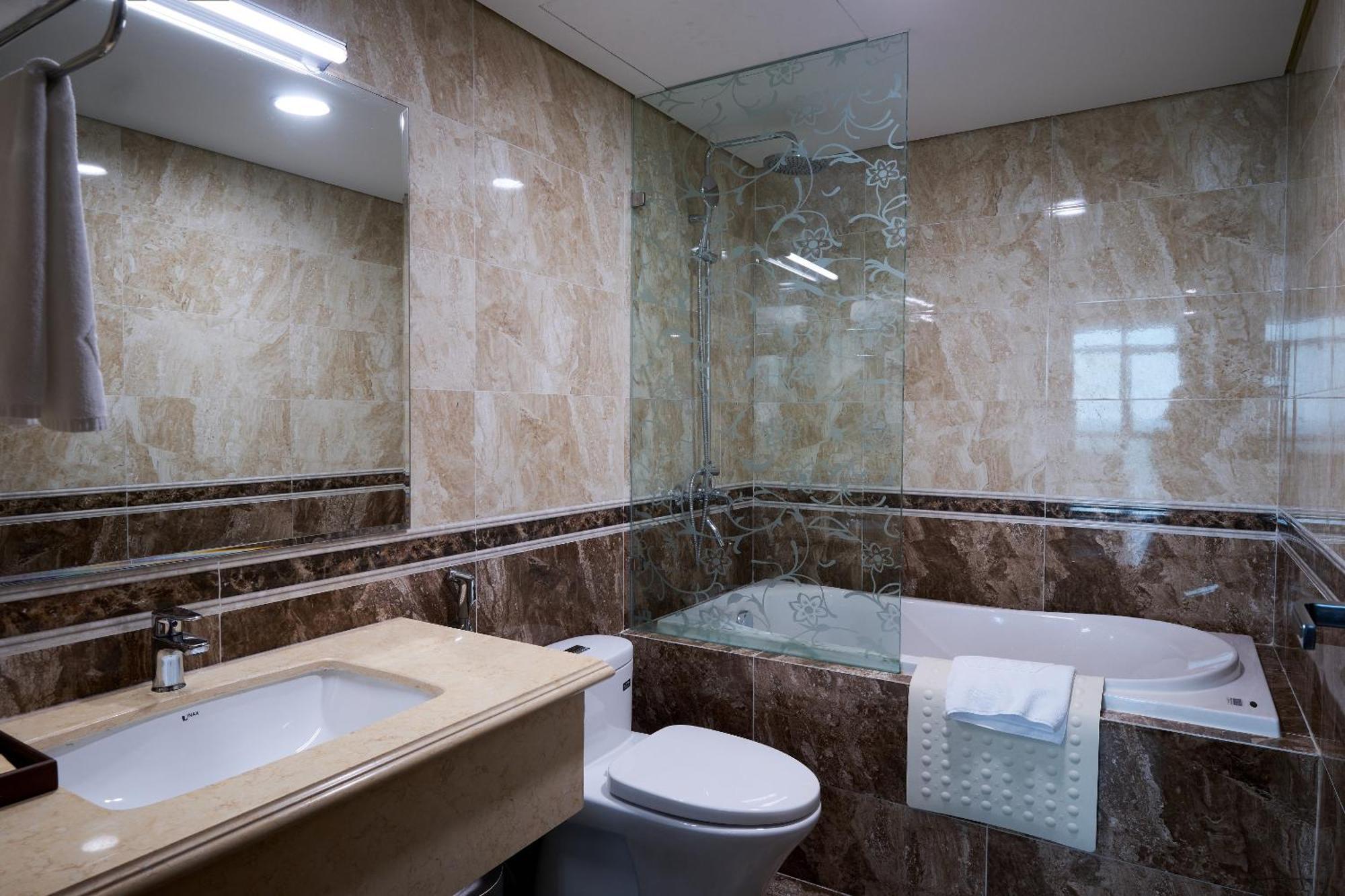 Netland Westlake Legacy Suites Hanoi Exterior photo